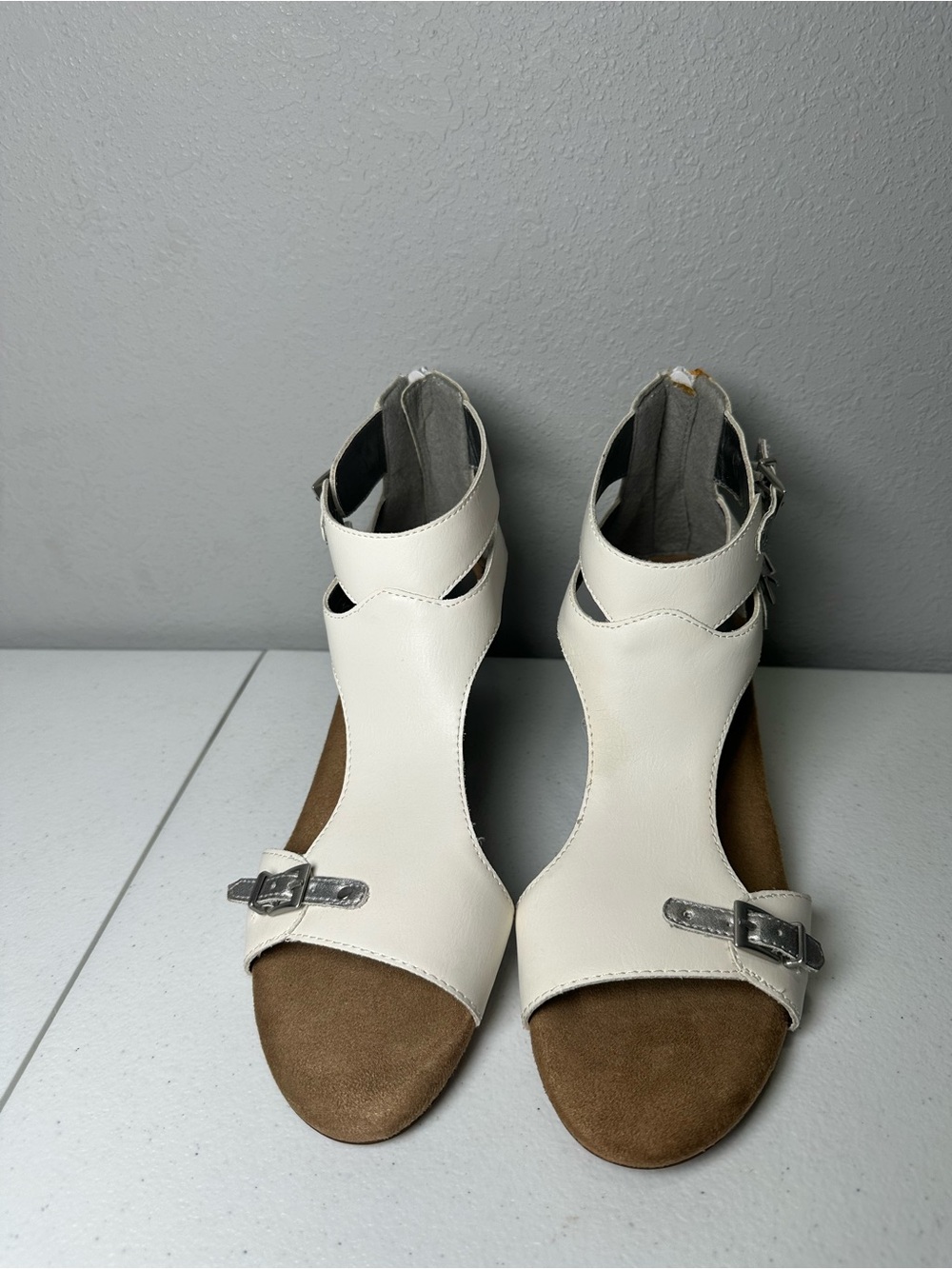 A2 By Aerosoles White T-Strap Sandals with Brown Footbed and Silver Buckles